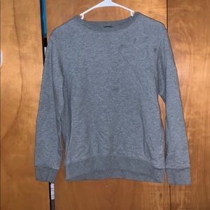 Grey sweatshirt